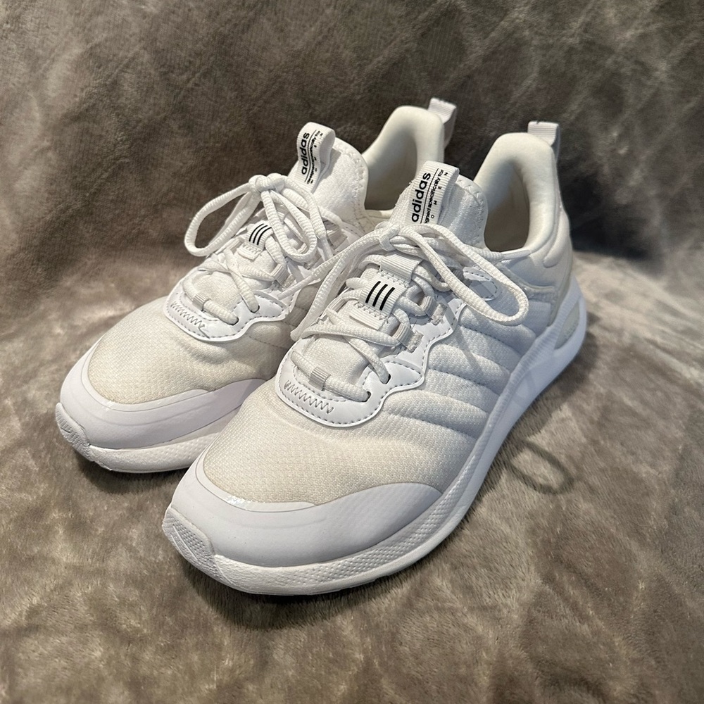 Women’s Adidas Cloudfoam shoes